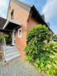 Ihr neues Zuhause: Doppelhaushälfte mit Kamin, Garten, Garage und vielem mehr - Hausansicht