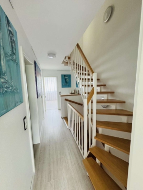 Modernes Reihenhaus mit gehobener Ausstattung, 51109 Köln, Reihenmittelhaus